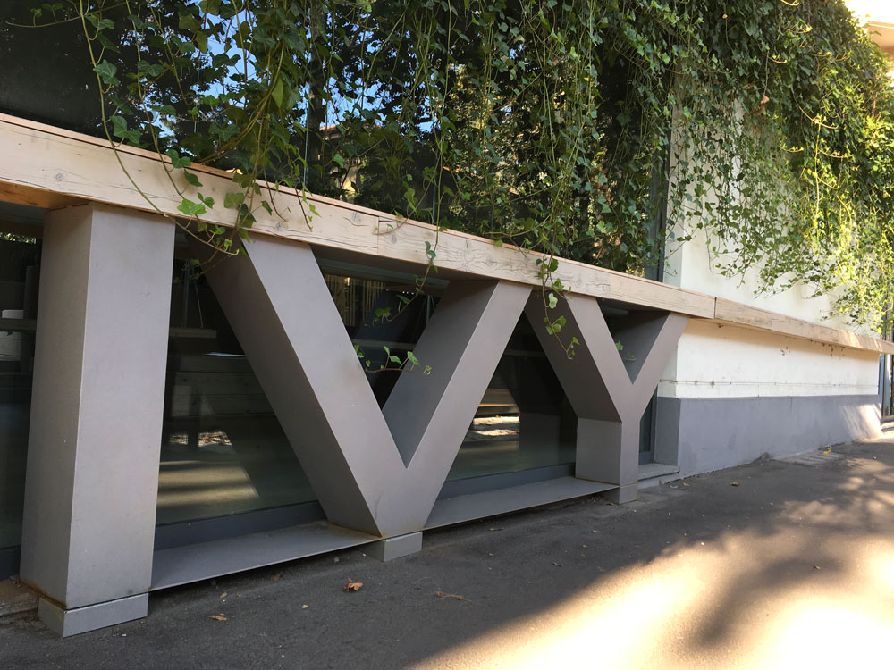 Allestimento-IVY-Reggio-Emilia-(7)