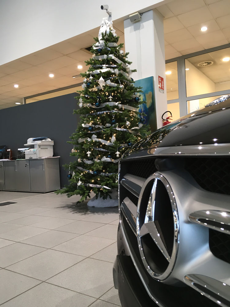 albero-di-natale-Mercedes-5